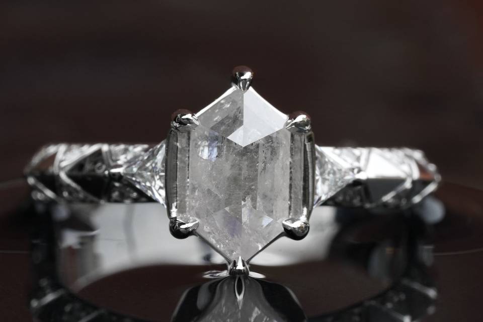 Nyx Setting icy Diamond Ring