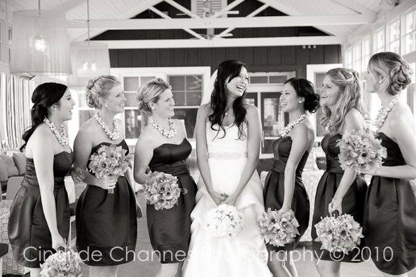 The bride with her bridesmaids