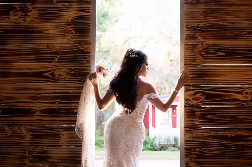 Bride with barn doors