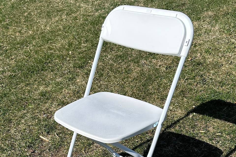 Convenient foldable chairs