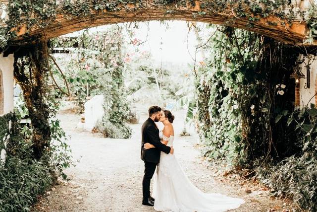 Hacienda Siesta Alegre - Mansion Weddings - Rio Grande, PR - WeddingWire