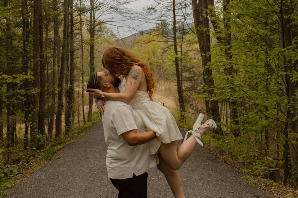 Outdoor Engagement Session