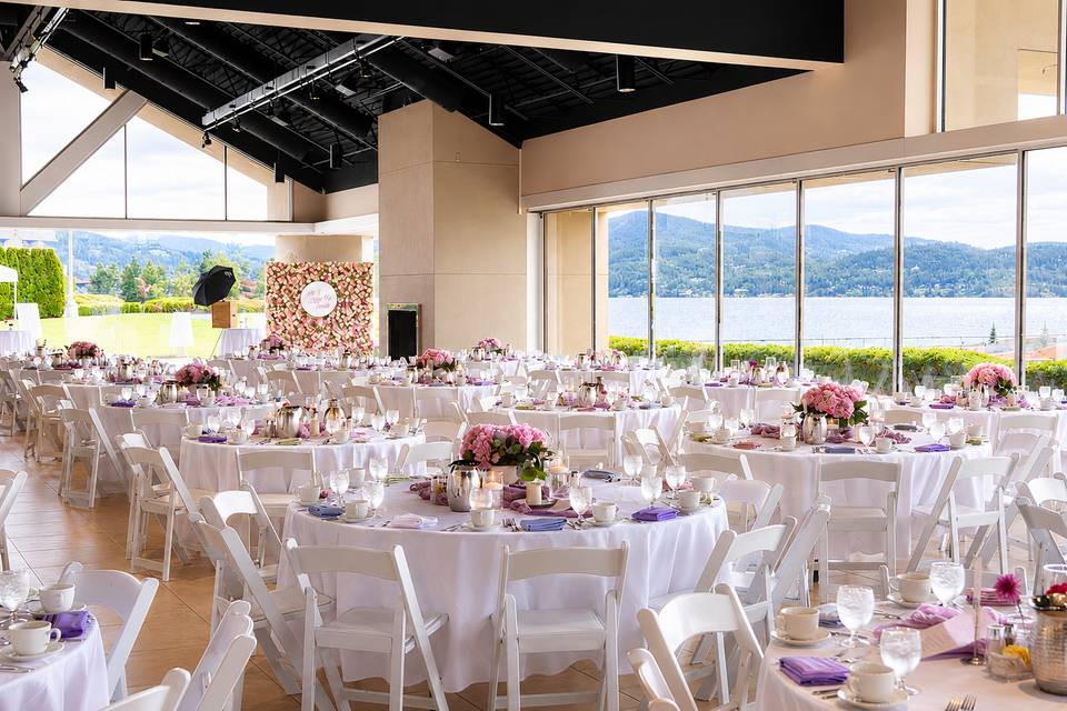 Pink Champagne Garden Wall