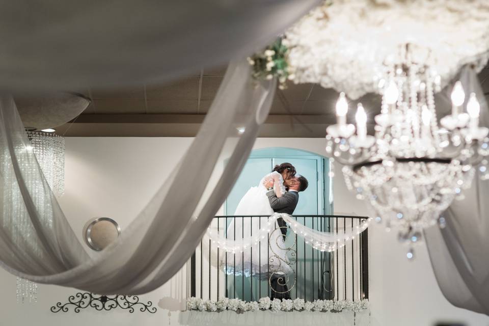 Hanging Cake Table