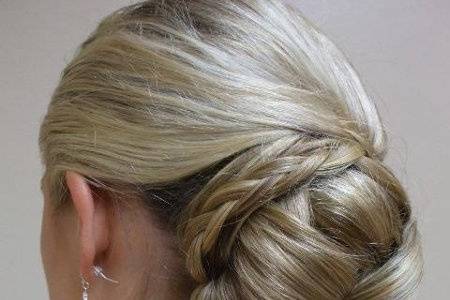 Weave chignon braid