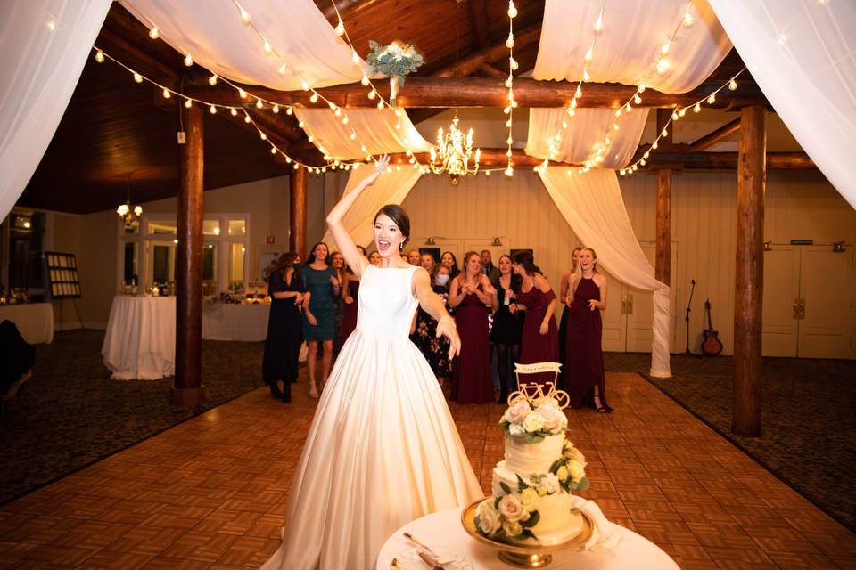 Cypress Room bouquet toss