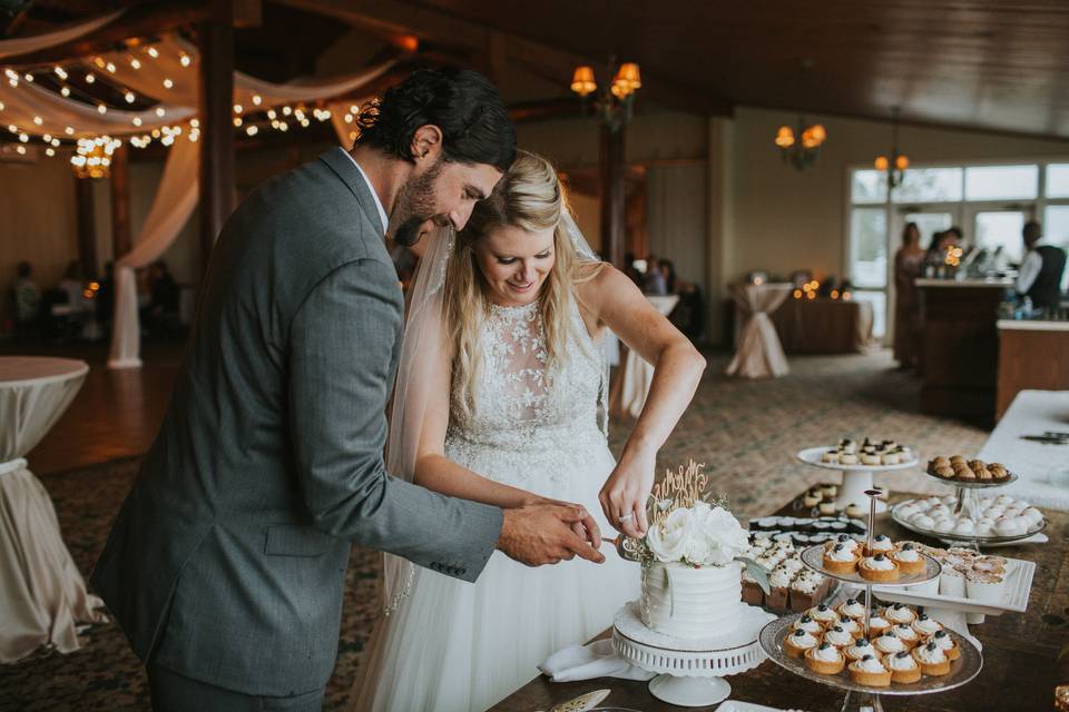 Cake cutting