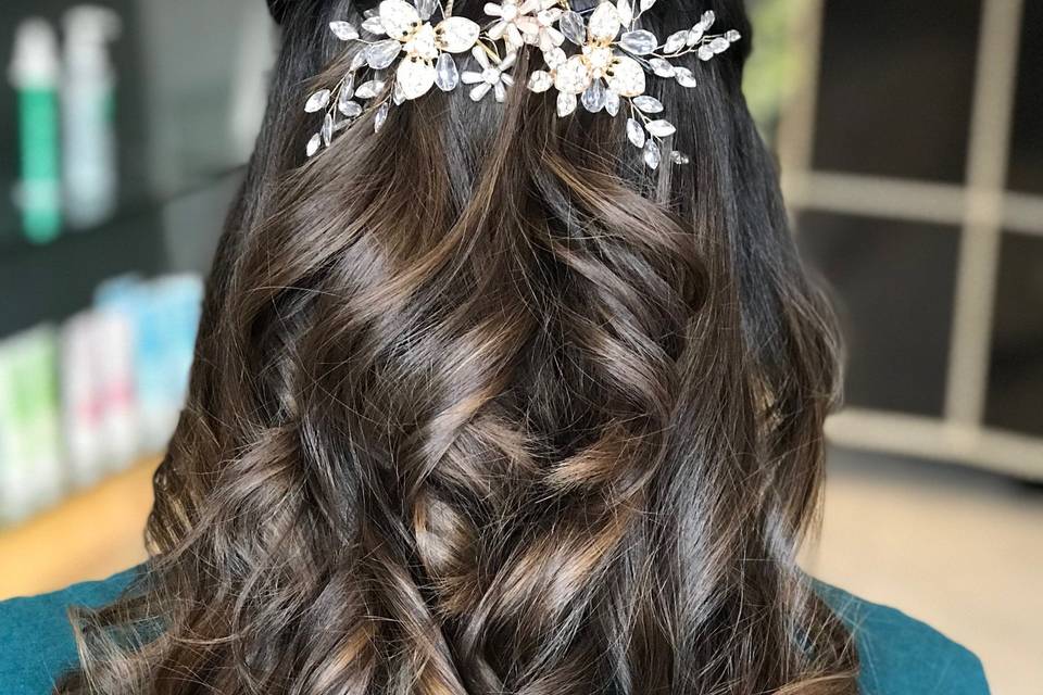 Beautiful bridal hair.