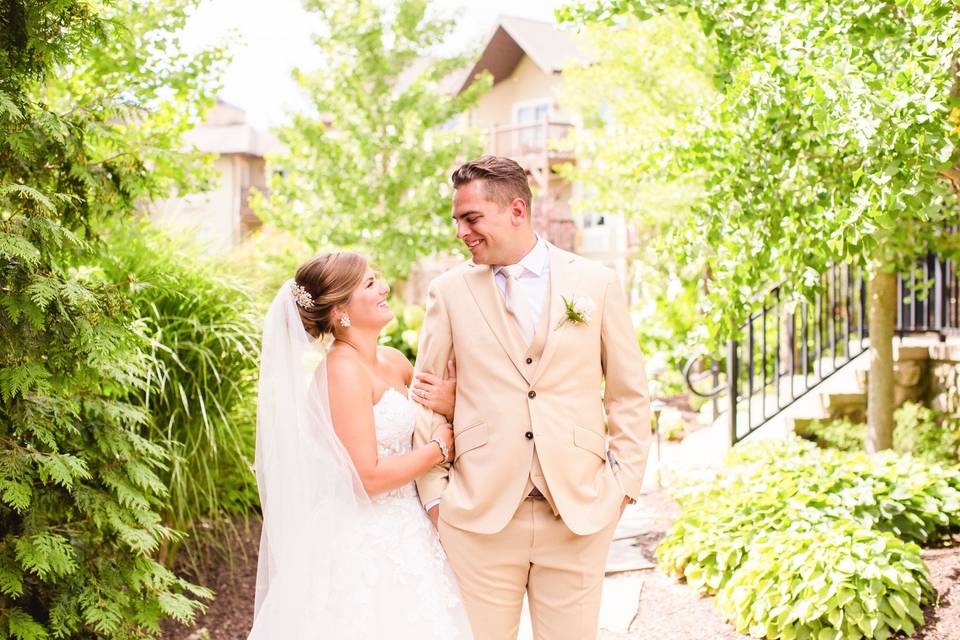 Mineral Springs Summer Wedding