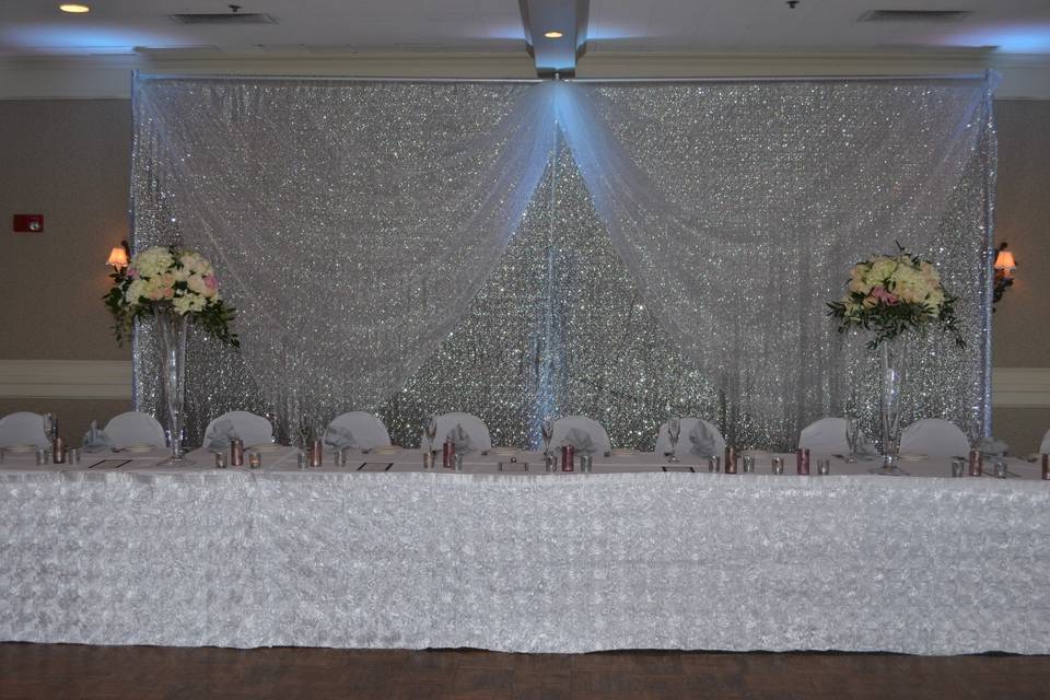 Silver HeadTable Decor