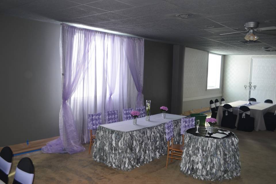 Purple Sweetheart Table