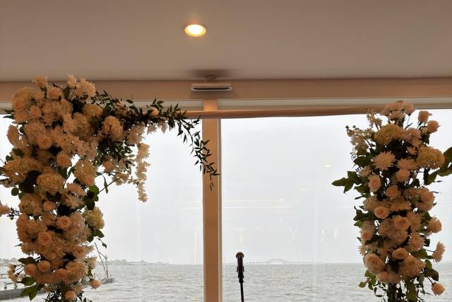 wedding arch.jpg