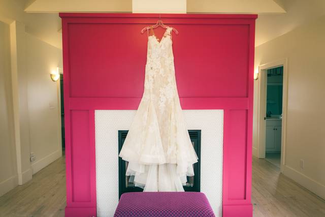 Wedding gown