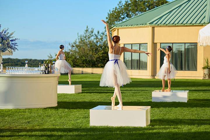 Ballerinas at Oheka Wedding