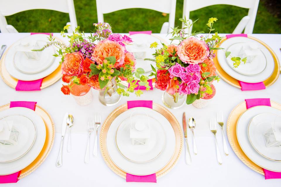 A stunning table for an outdoor wedding