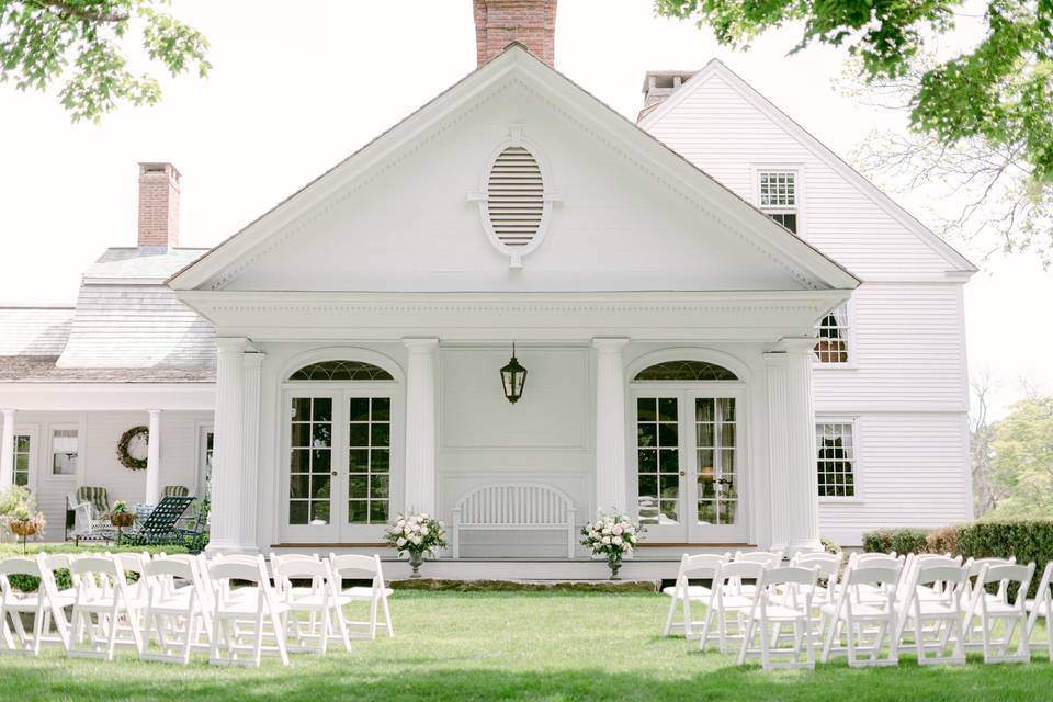 Charming ceremony site