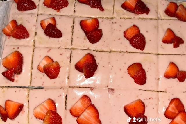 Strawberry Sheet Cake