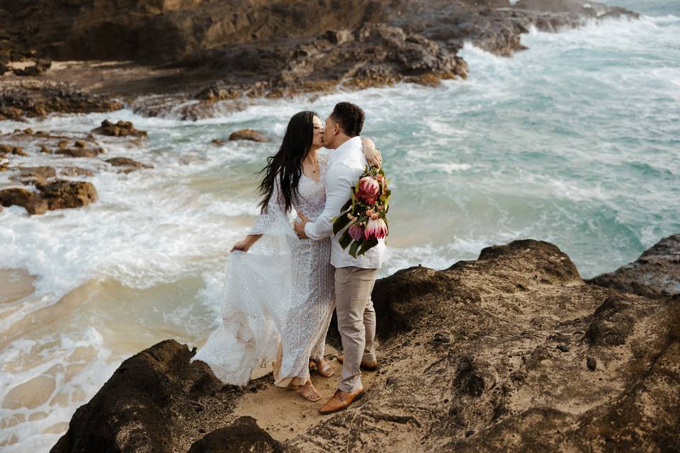 Holena Blowhole Oahu elopement