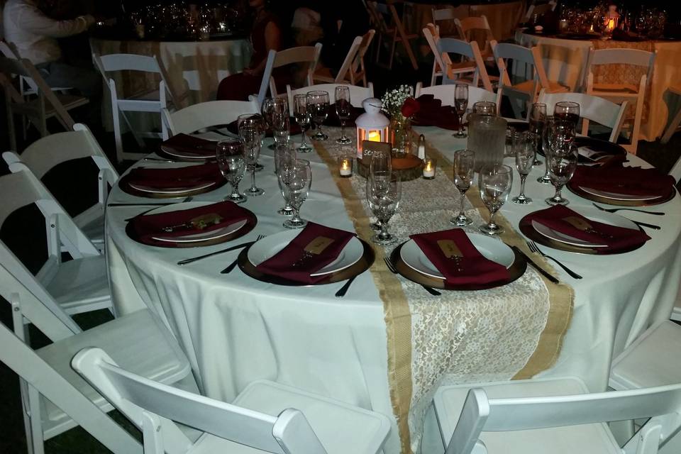 Table setup with Centerpiece