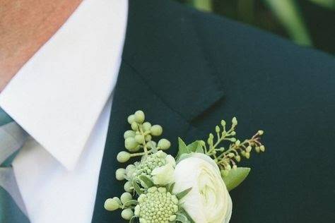 Groomsmen Boutonniere