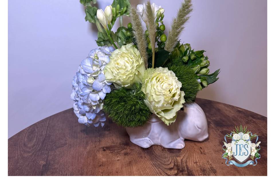 Bunny Tail small centerpiece