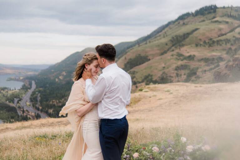 Rowena Crest Elopement