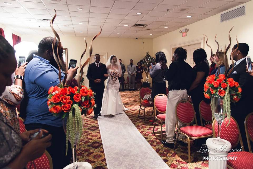 Bouquet toss