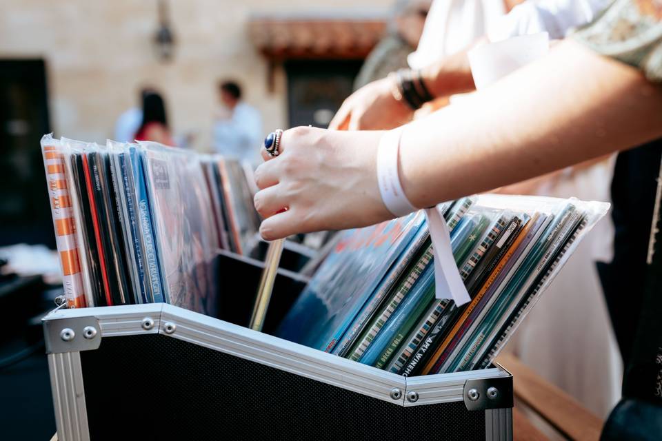 Vinyl Bar
