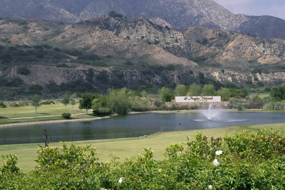 Exterior view of the Angeles National Golf Club