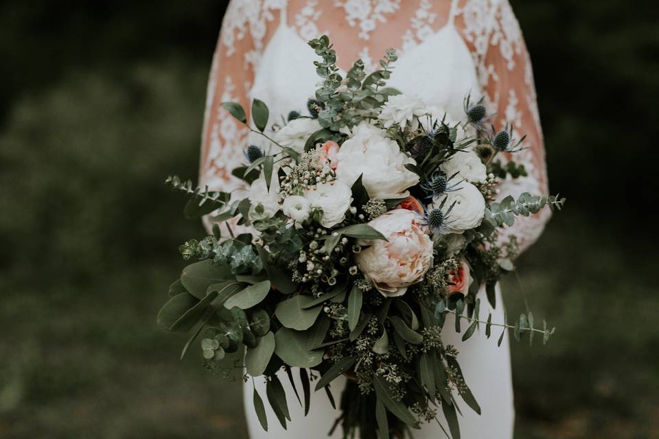 The bride holding a bouquet