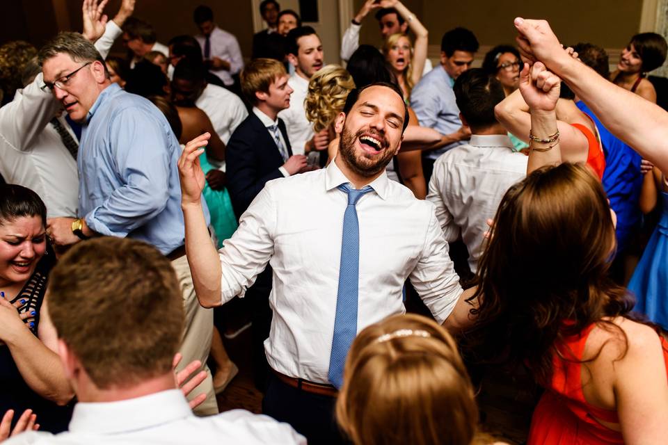 Happy groom | daniel moyer photography