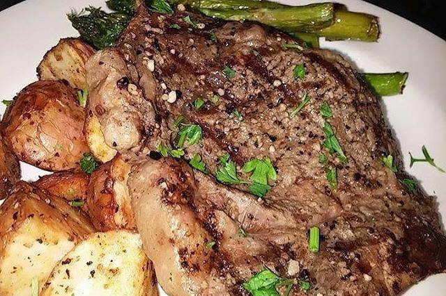 Grilled Steak, Red Potatoes, & Asparagus