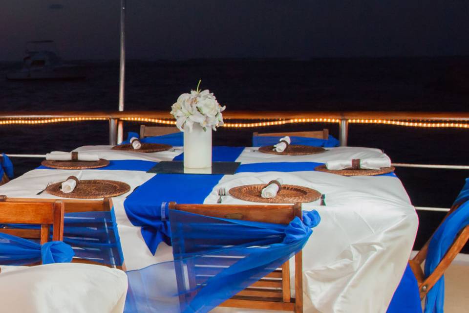 La Barcaza Wedding And Event Boat