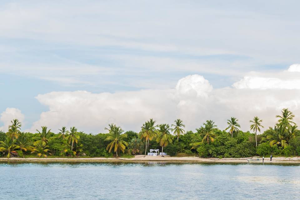 La Barcaza Wedding and Event Boat