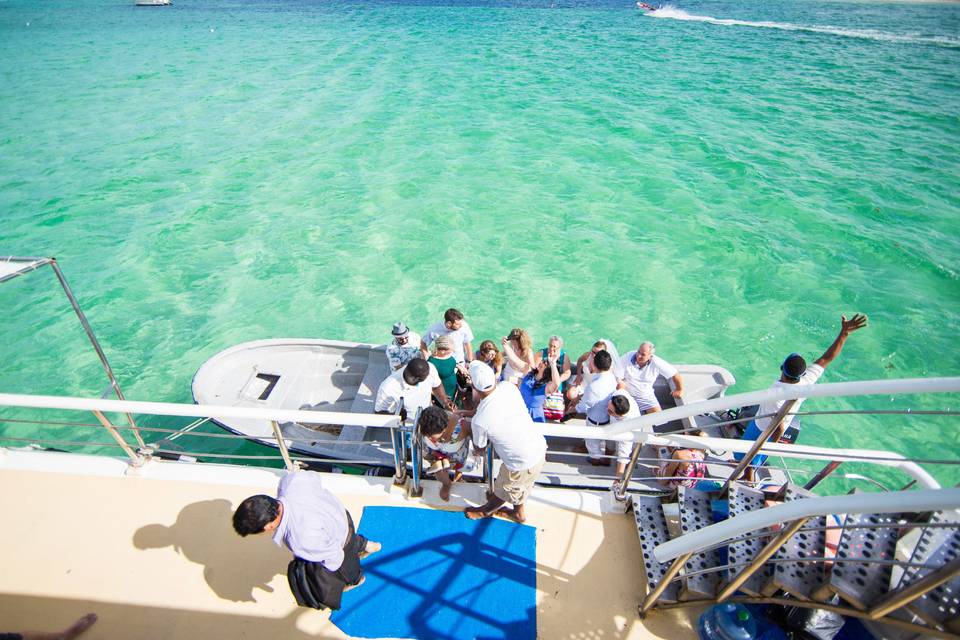 La Barcaza Wedding And Event Boat