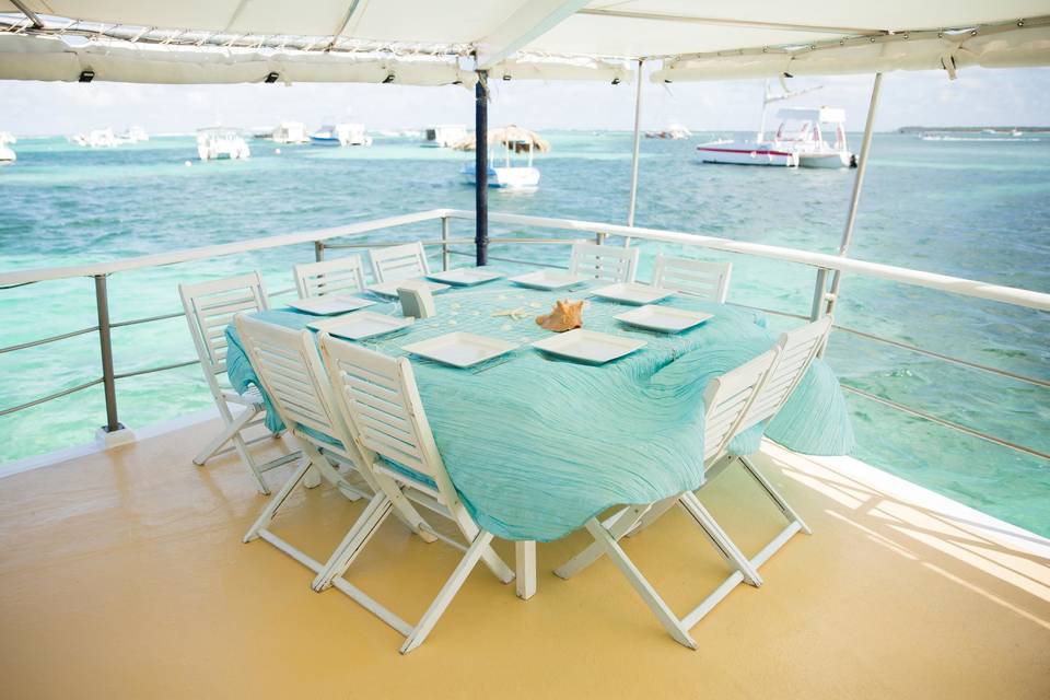 La Barcaza Wedding and Event Boat