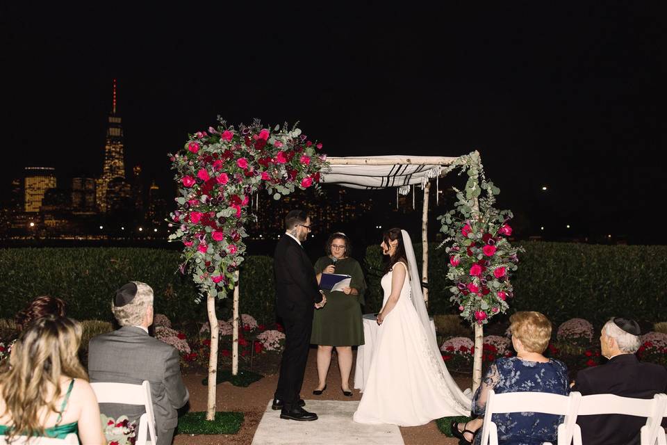 Wedding with background of NYC