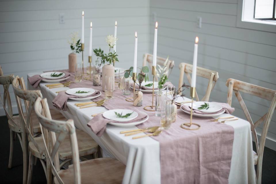 Serenity Rose Farmhouse & Event Space in Conroe, TXDesign: Melanie AbrantesPhoto: Eric Velado Linens & Chairs: EB Inc