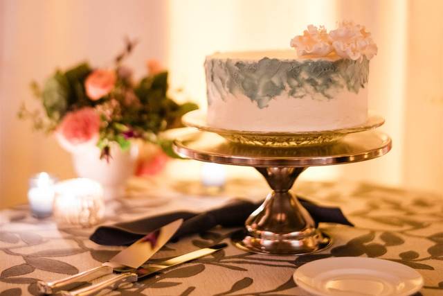 Bellevue Club Wedding Cake