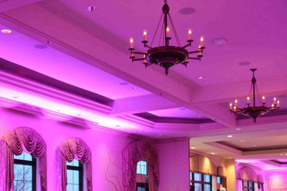 1757 golf club - pink uplighting