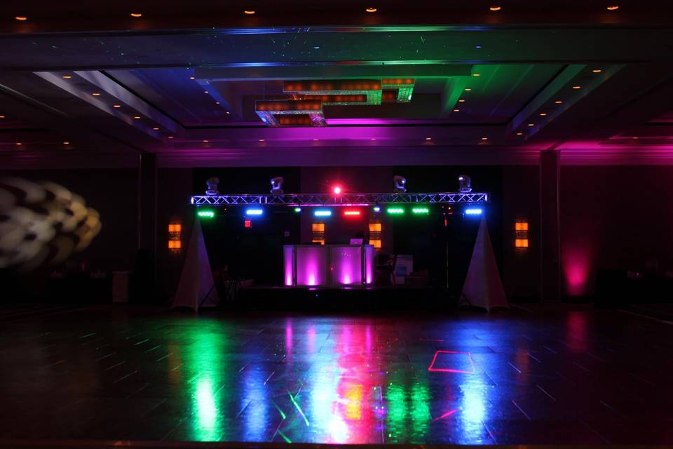 Oakton prom lighting and dj - hilton tyson's corner