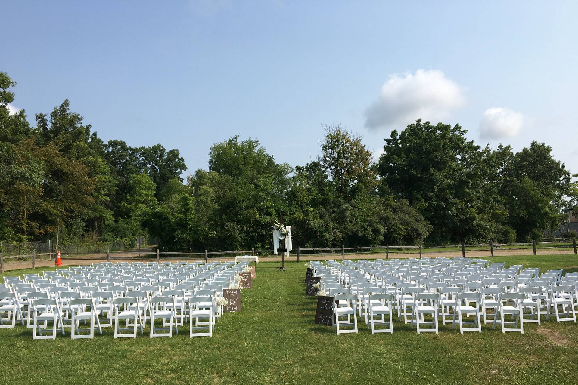 The Historic Ellis Barn - Venue - Davisburg, MI - WeddingWire