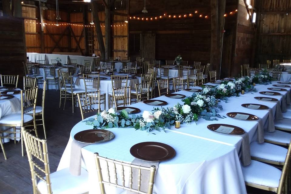 Center head table-rented chair