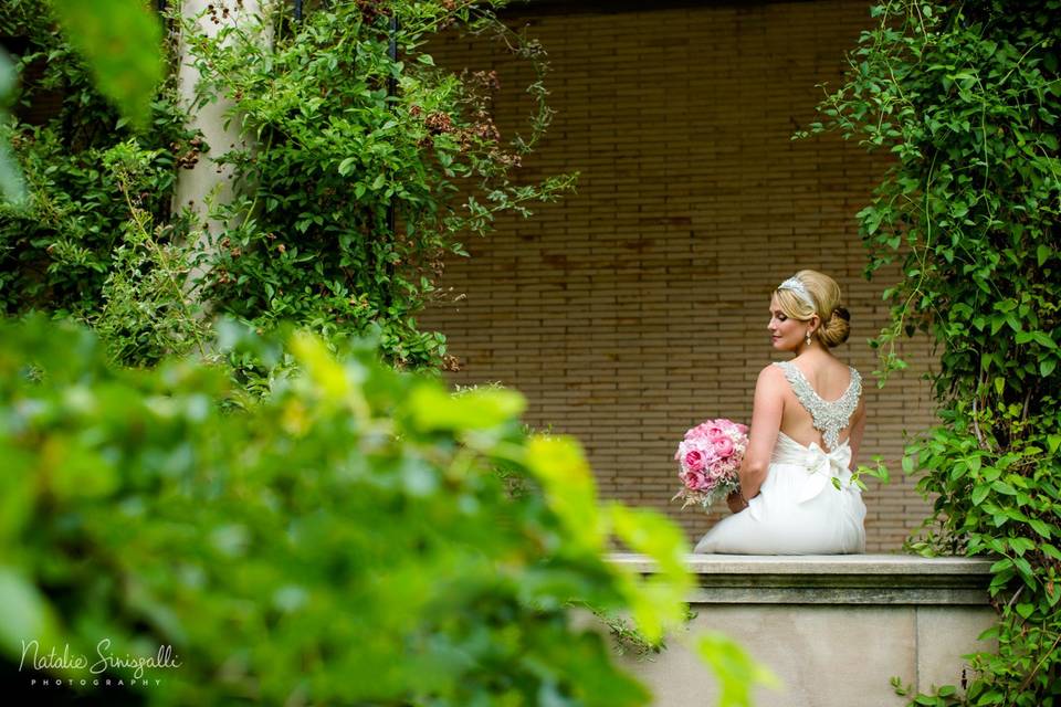 Bridal hair with floral hairband and red lip