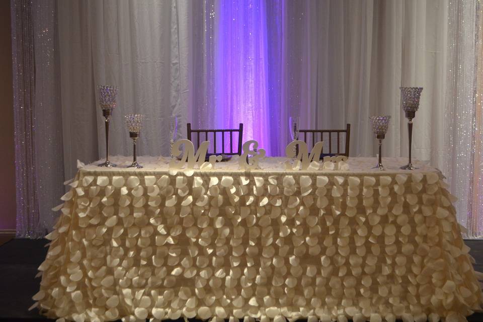 newlyweds table
