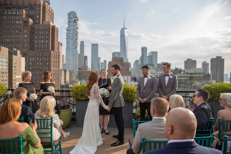 Rev. Annie NYC - Wedding Officiant