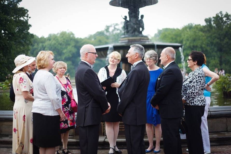 Rev. Annie NYC - Wedding Officiant