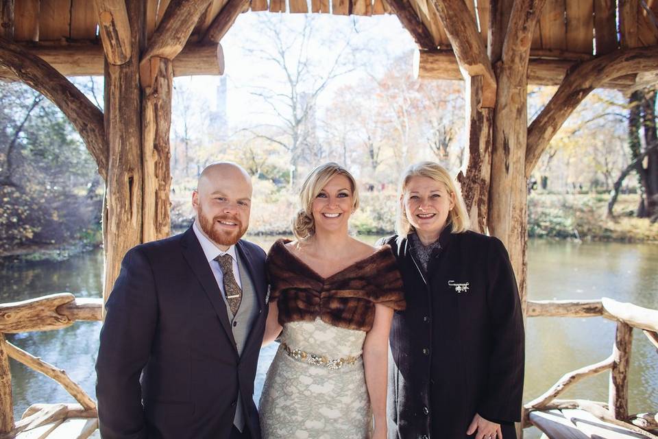 Rev. Annie NYC - Wedding Officiant