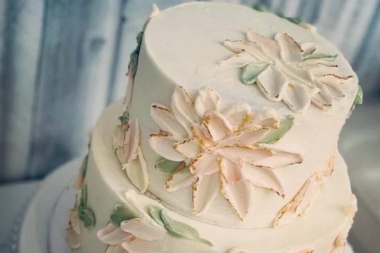 2 Tier Texture Petal Cake