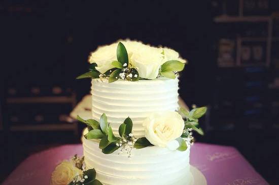 2 Tier Classic Wedding Cake